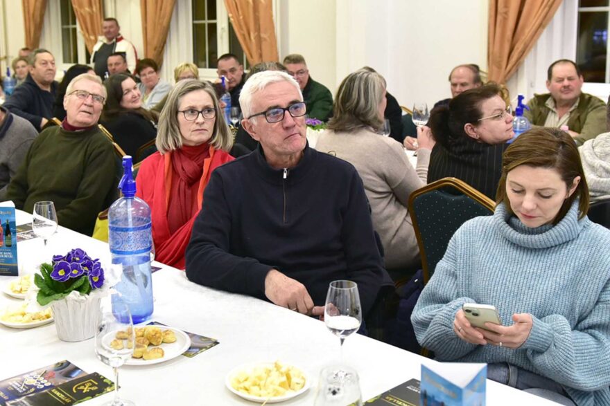 Teltházas Pinceegyesületi Est Kancellár borokkal!